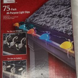 Home Accents Holiday — 75-Pack Light Clips (New 