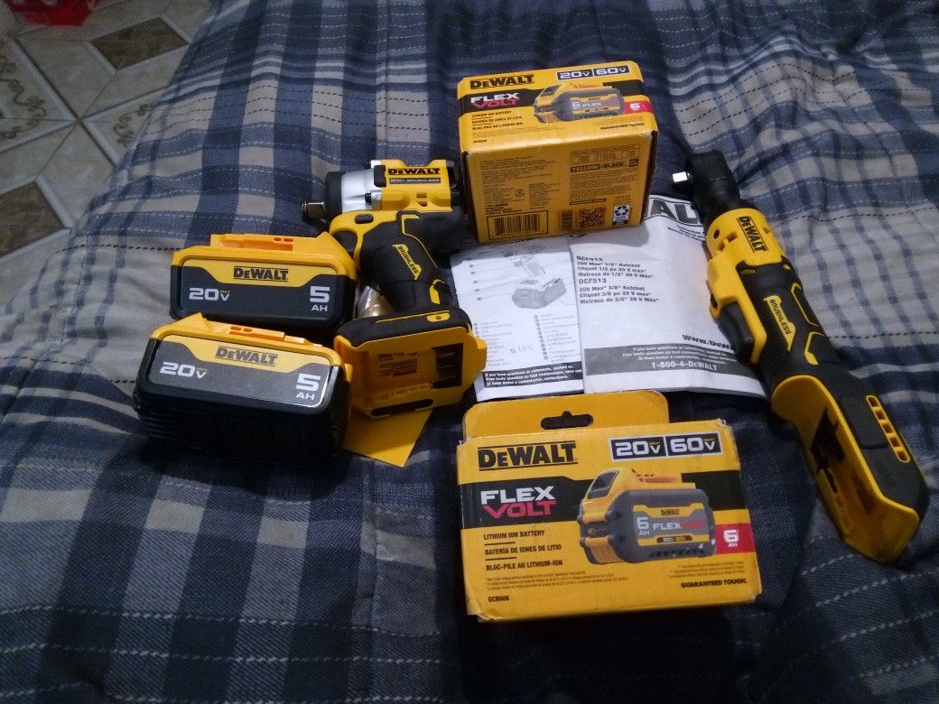 DeWalt & Milwaukee