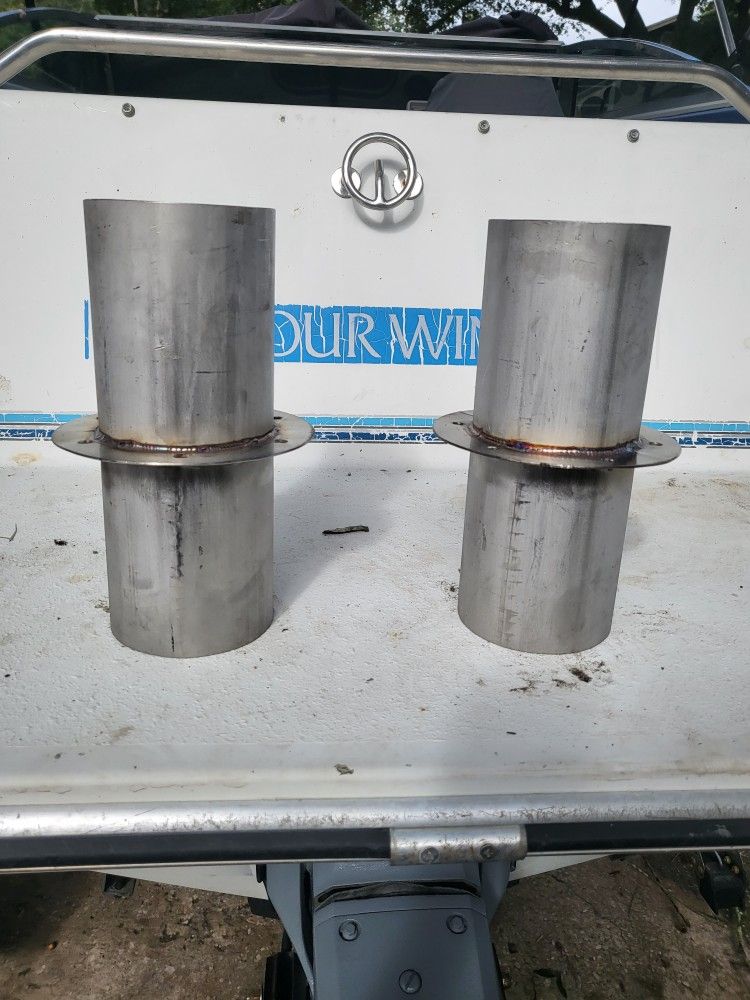Exhaust tips for boats