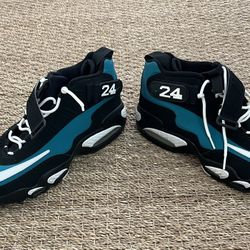 Nike Air Griffey Max 1 (size 12.5)