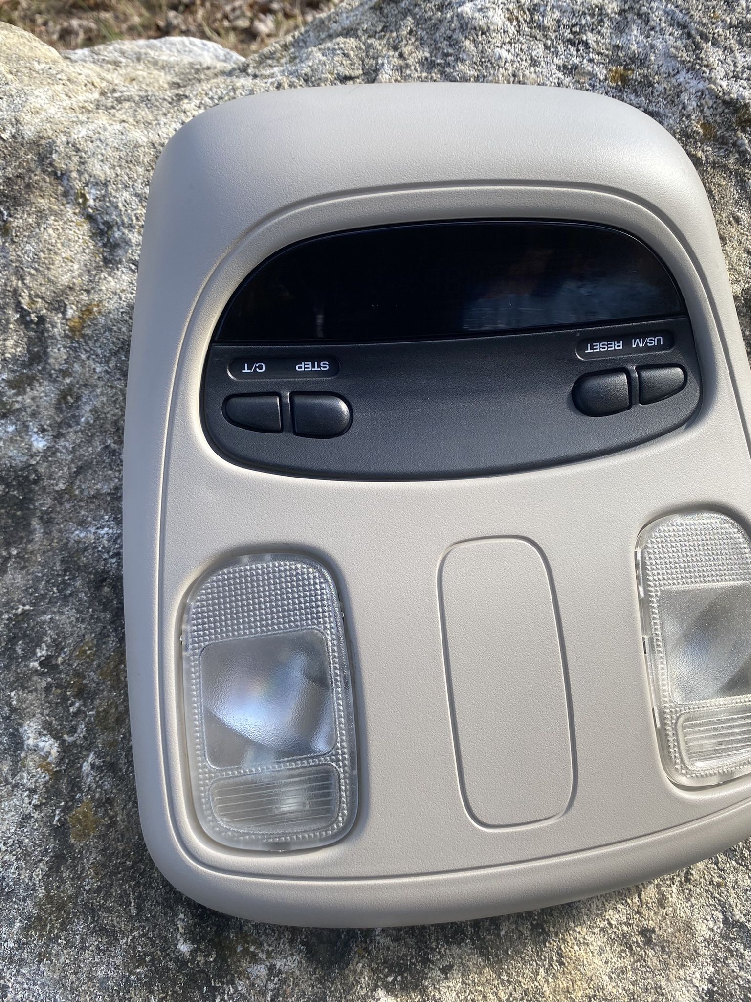 2002-2005 Dodge Ram Overhead Console Dome Light OEM