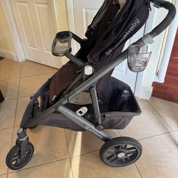 🚼 UPPAbaby Vista Stroller with Bassinet – Good Condition