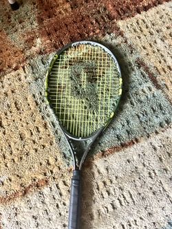 Tennis racket