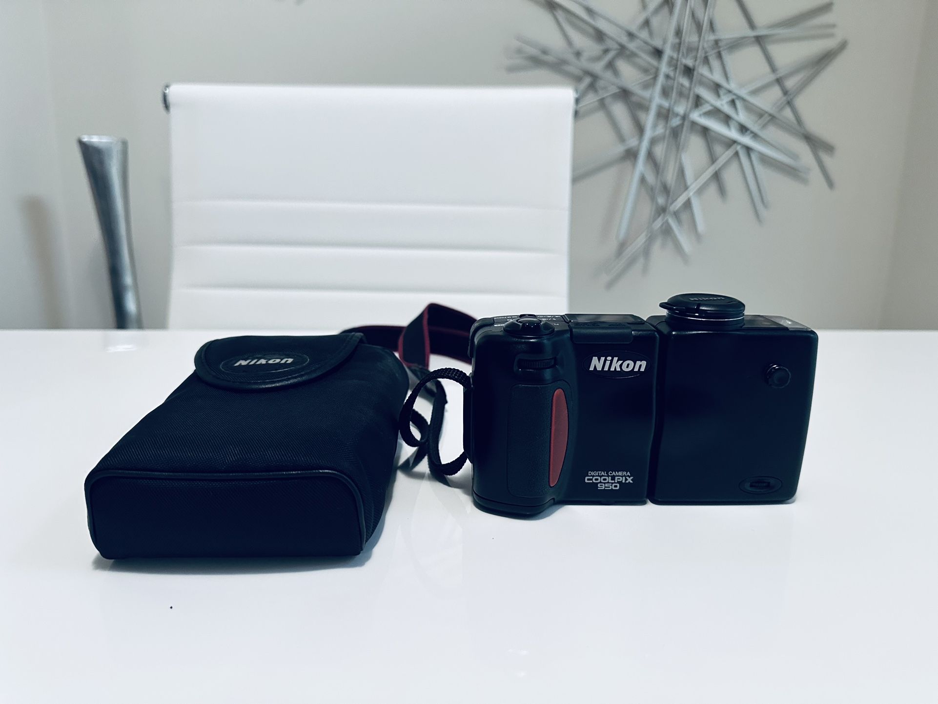 ✨ Premium Listing – Nikon Coolpix 950 (GBI-Owned)