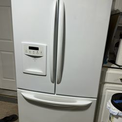 PENDING Garage / Beer fridge refrigerator 