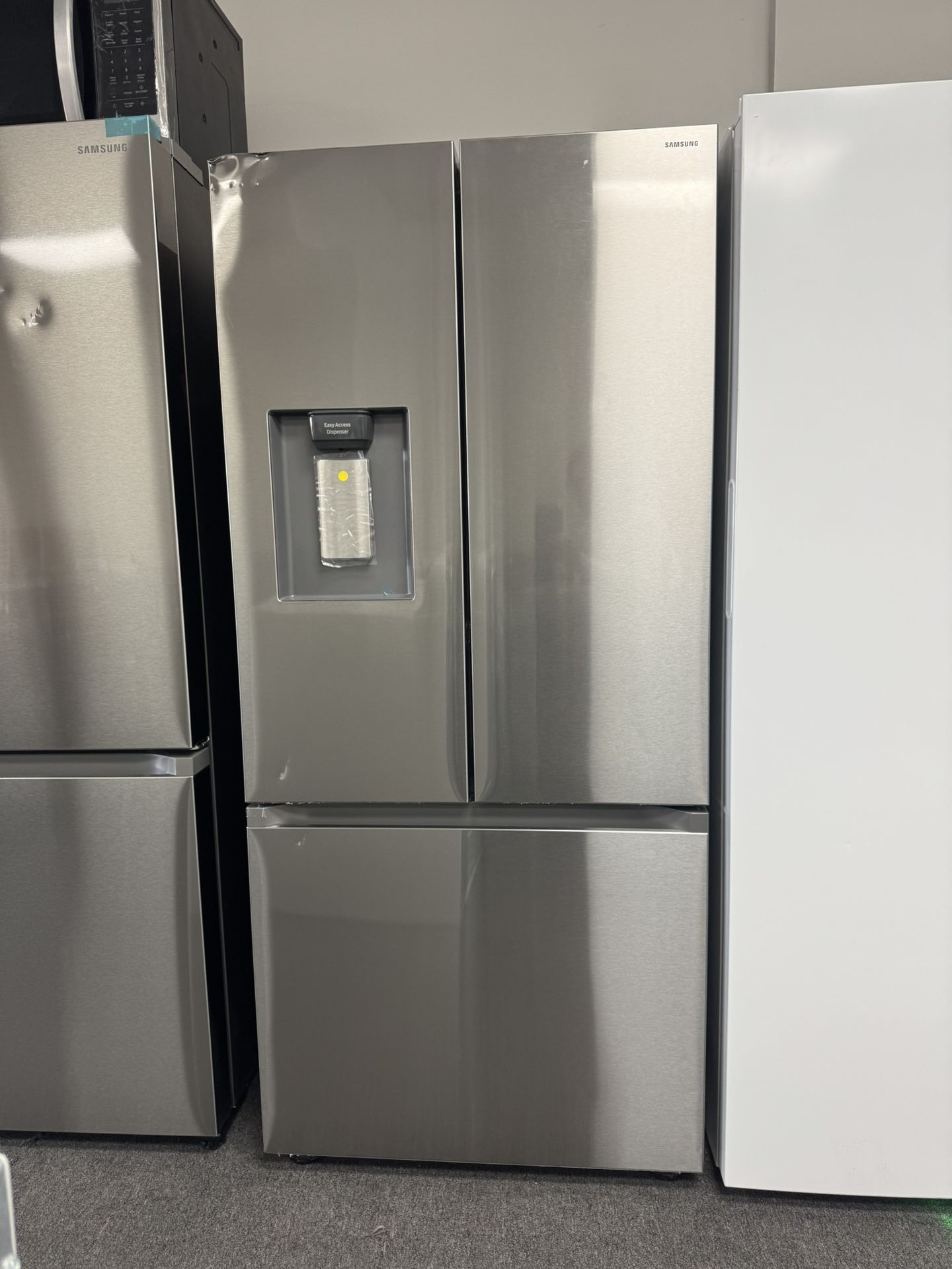 Refrigerator 30” Width