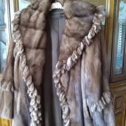 Beautiful  mink Coat Great Valentine Present