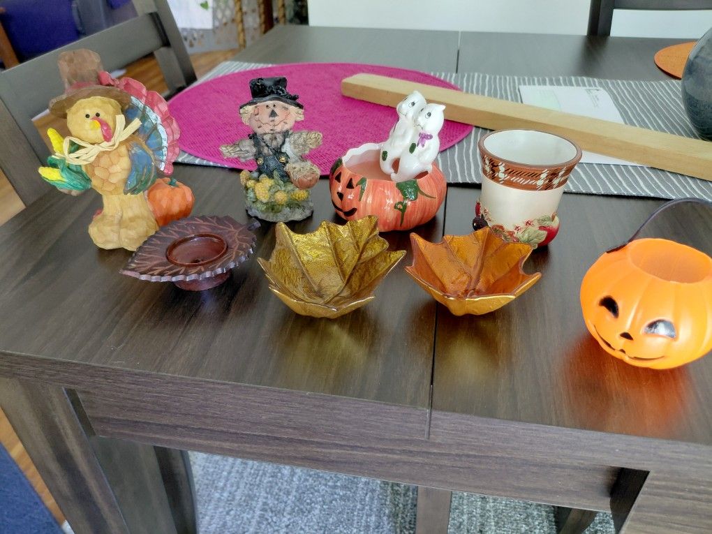HALLOWEEN DECORATIONS ALL $5