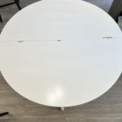 Dining Table (Extendable) 