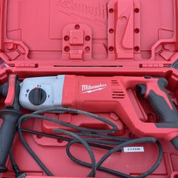 Milwuakee 1” Sds Hammer Drill 