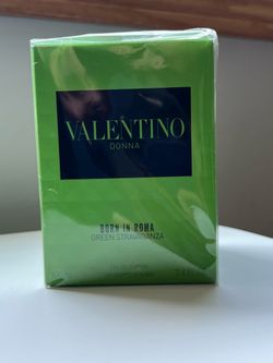 Valentino  Donna Born in Roma Green Stravaganza Eau de Parfum de Parfum with Vanilla & Tea Accord