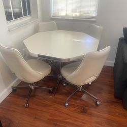 Vintage Table and Chairs Dining Set