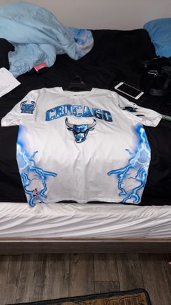 XL Bulls Shirt White And Blue