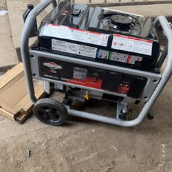 Briggs & StrattonHome 3500-Watt Recoil Start Gasoline Powered Portable Generator with B&S OHV Engine Featuring CO Guard