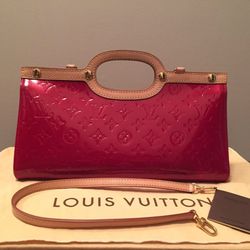 Louis Vuitton purse