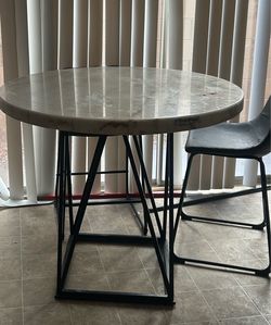 Kitchen table/ living room table