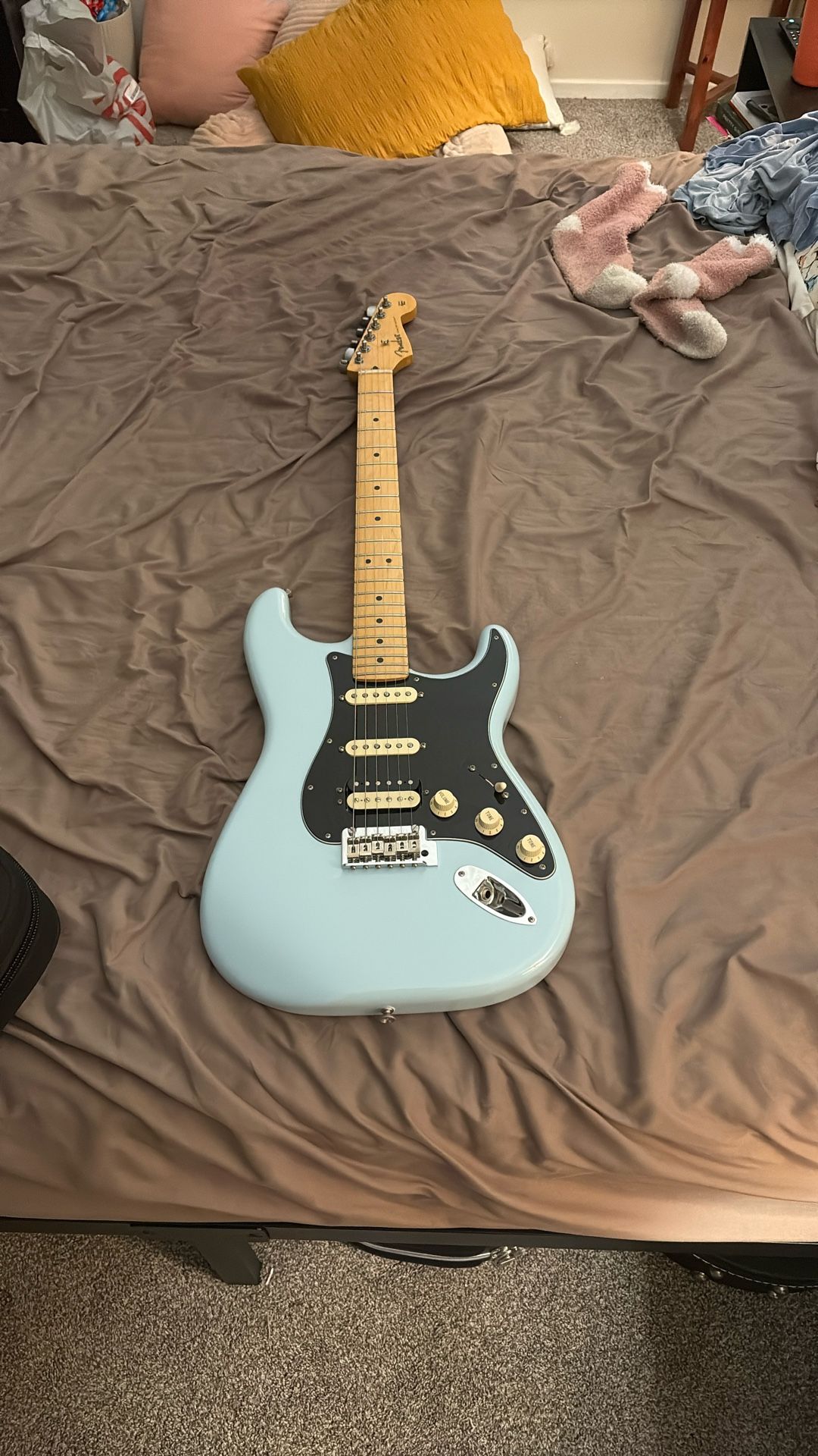 Fender Stratocaster HSS Blue 75th Anniversary Edition