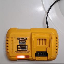 Dewalt DCB118 Fast Charger (20v Max) and DCB113 Battery Charger (12v/20v Max) Lithium Ion Used/Great Condition 