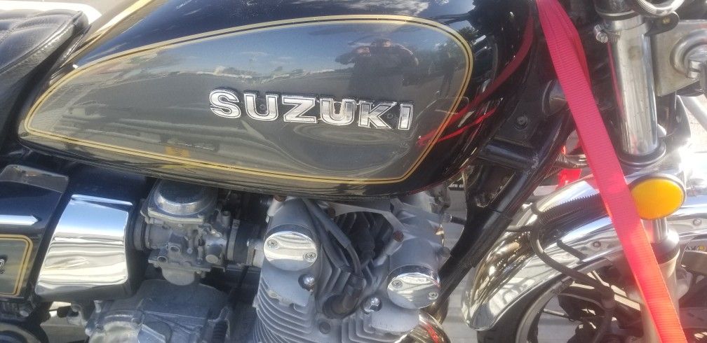 1982 Suzuki GS 850 GL