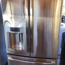 GE Profile 27.7 Cu.ft.French - Door Refrigerator 