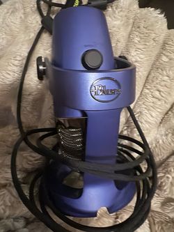 Microphone Blue Yeti Nano. New
