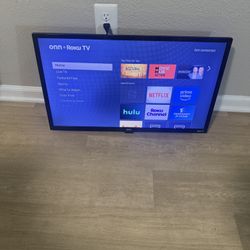 onn 32" Class HD (720P) Smart LED TV (100012589)