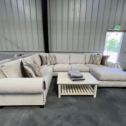 Beige Sectional w/ chaise