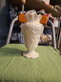 Belleek China, Rathmore Vase