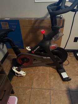 Peloton Indoor Exercise Bike
