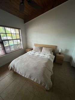 Queen bedroom set