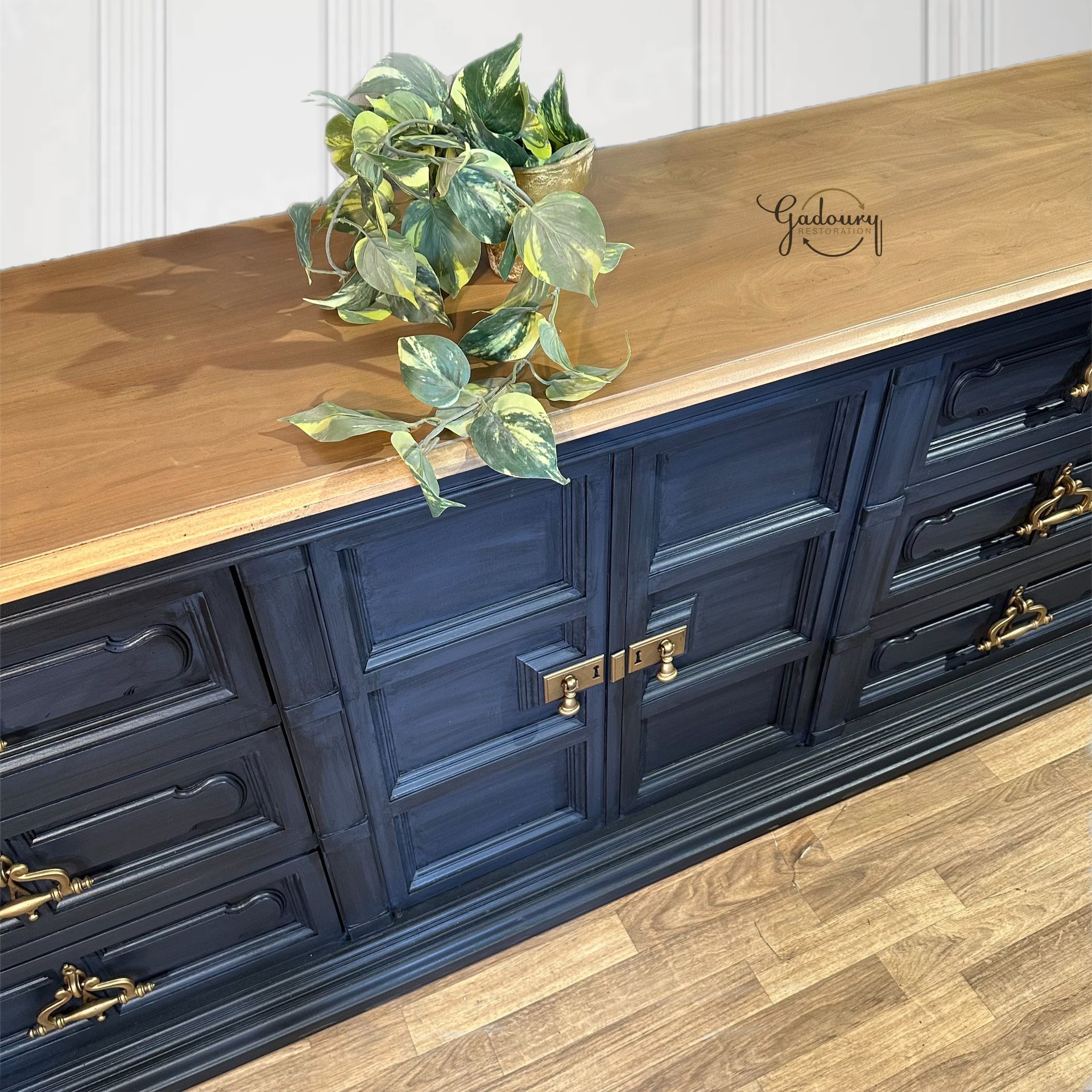 Heritage Solid Wood Blue Navy Black Gold Modern 9 Drawer Dresser Tv Stand  Buffet Credenza for Sale in Rancho Cucamonga, California - OfferUp