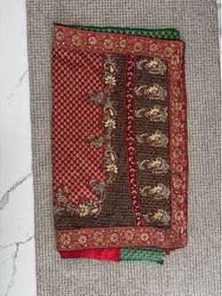 BEAUTIFUL RED & GREEN SARI
