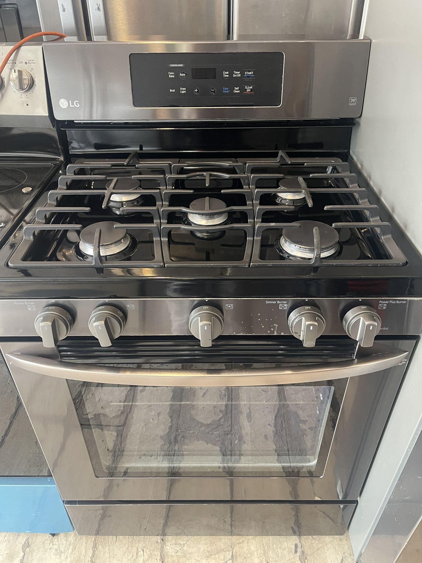 5 Burner’s Black Stainless LG Gas Stove FOR SALE!!!