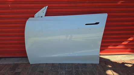 Tesla Model Y Front Left Side Door 2020-2024