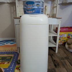 Diaper Genie With Two Refill Packs