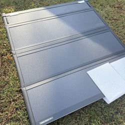 BAKFlip MX4 bed cover – fits Chevy Colorado / GMC Canyon (5ft bed)