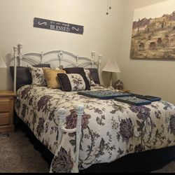 Queen Sz metal bed-frame & Matching  Mirror