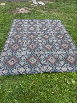 Outdoor rug