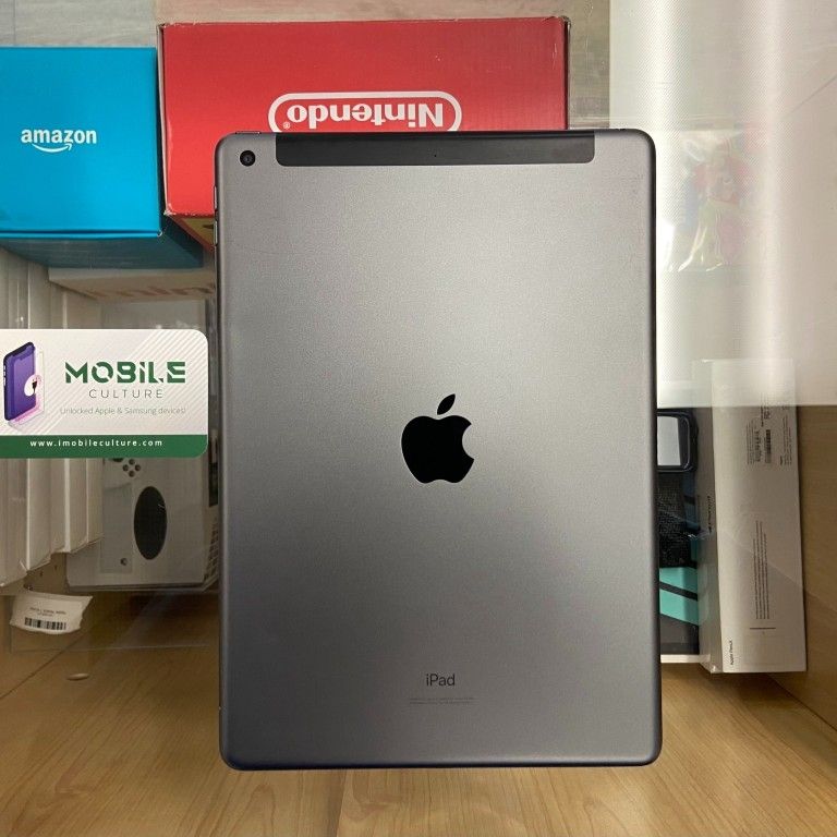 Unlocked Black iPad 8 32gb LTE ($40 Estimated Down Payment Price!)
