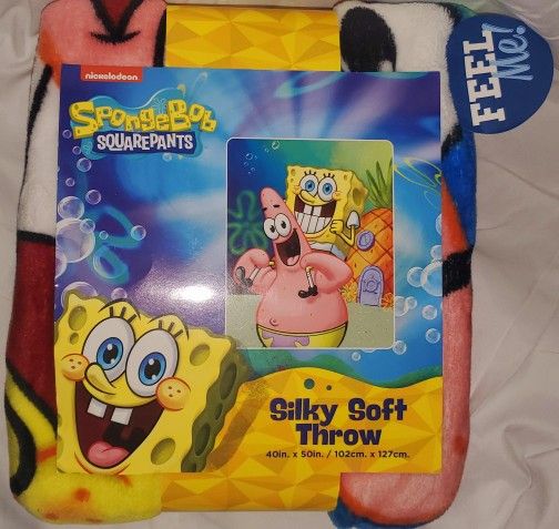 NEW SPONGEBOB SQUAREPANTS SILKY SOFT THROW BLANKET 40 X 50 Brand New.