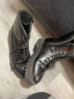 Black Boots