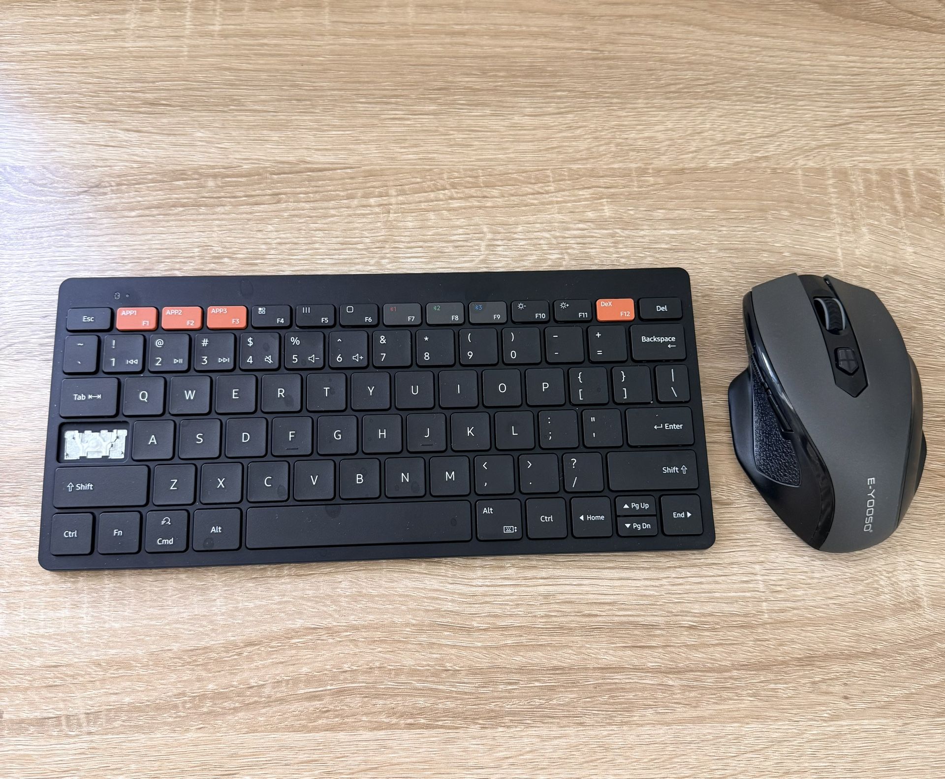 Samsung Bluetooth Keyboard And Bluetooth Mouse