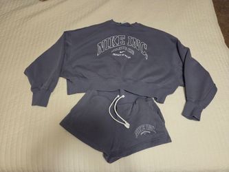 Nike women set up