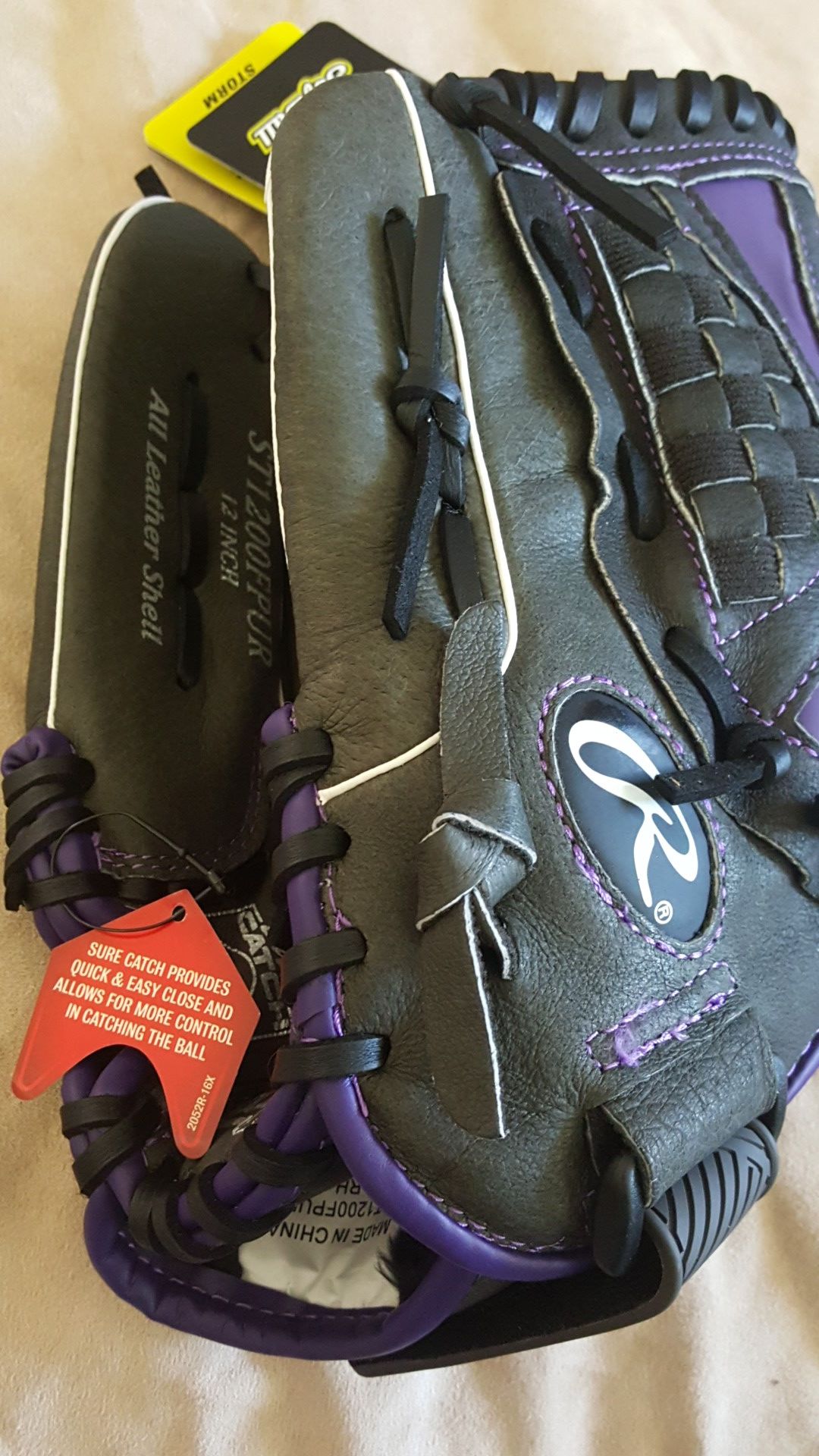 Rawlins 12 inch softball glove new