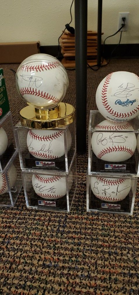 Autographed Baseball collection