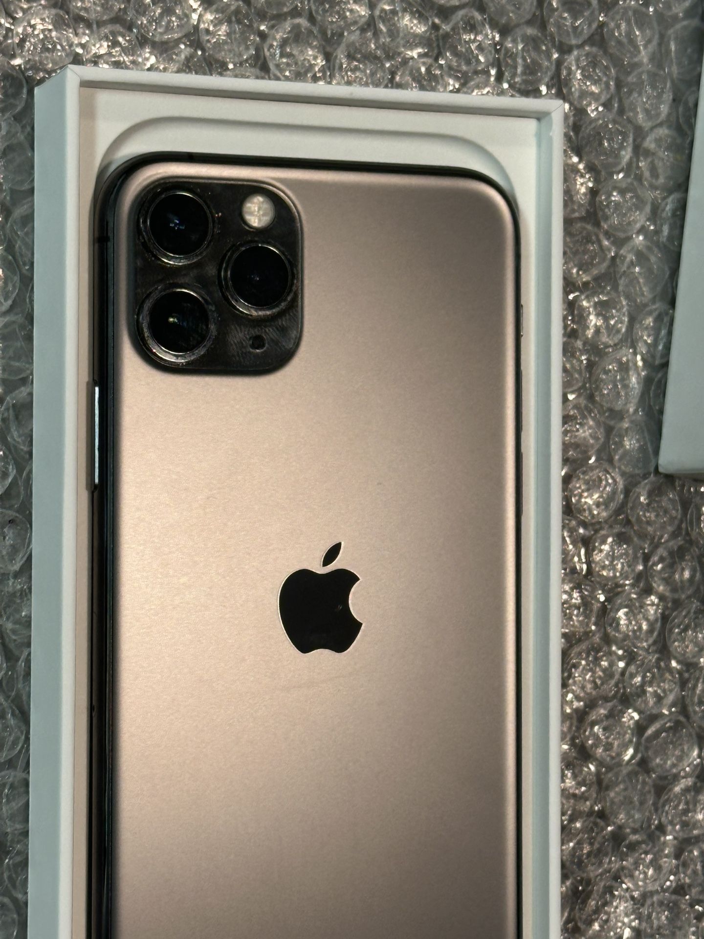 iPhone 11 PRO UNLOCKED