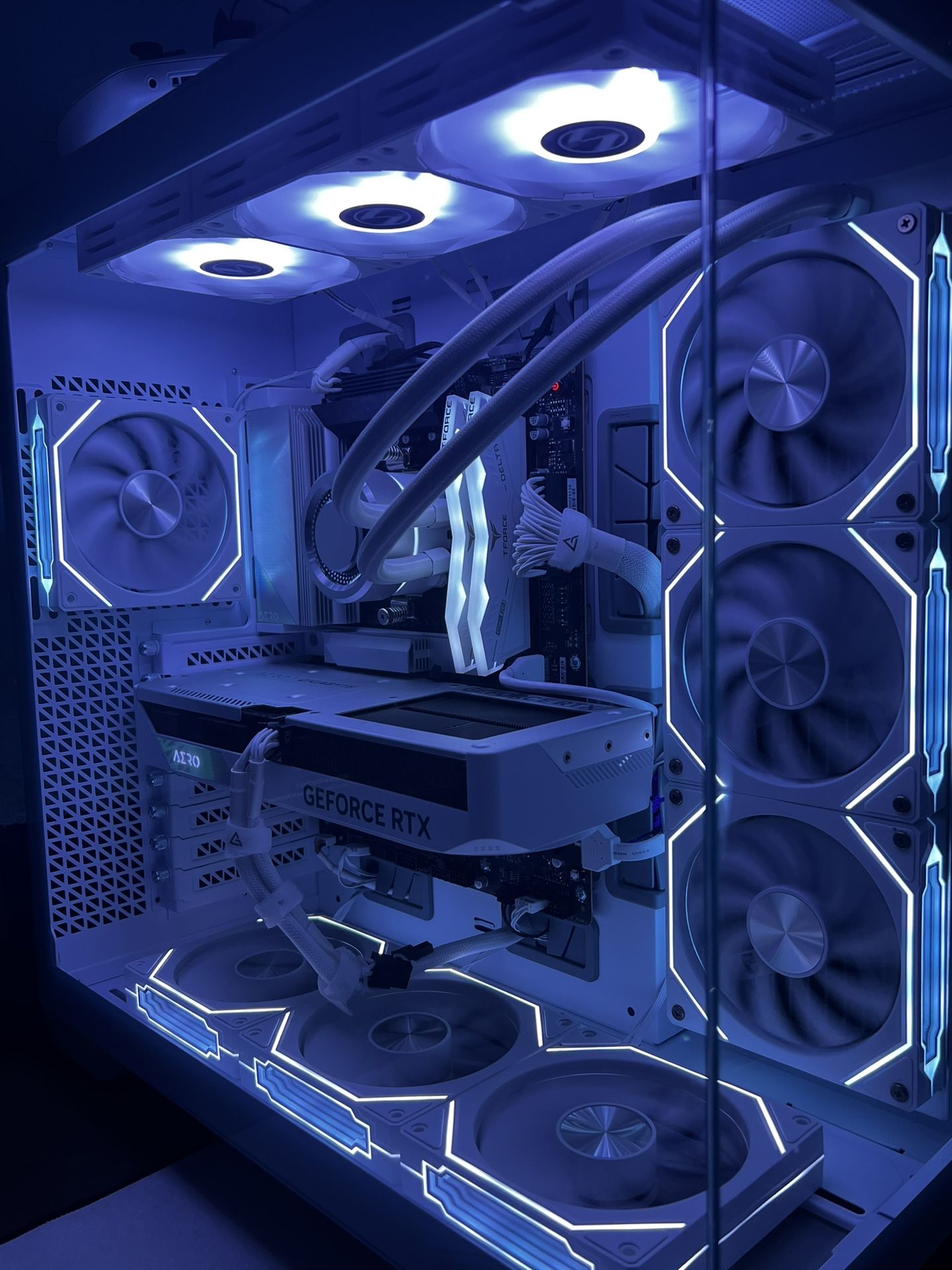 Custom White Gaming PC | RTX 4070 | RYZEN 7500F | DDR5 | WIFI 6