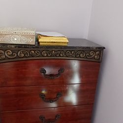 Queen Bedroom Set