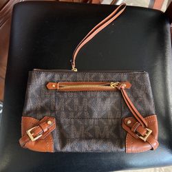 Michael Kors Wristlet - New Condition 
