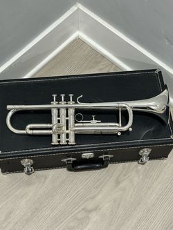 Jupiter Silver Bb Trumpet with Hard Case